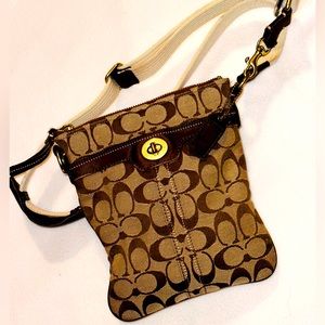 Coach Signature Canvas Small Crossbody Swingpack Bag - Brown/Brown Leather/Gold